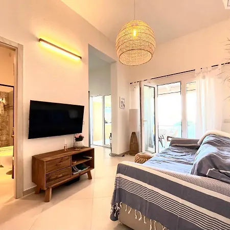 Luxury Sea View At Only 4-min Walk To Holiday home