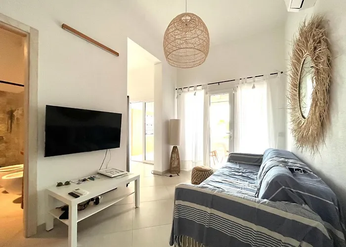 Сasa de vacaciones Luxury Sea View At Only 4-min Walk To